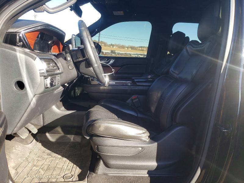 Photo 7 from auction – 2018 LINCOLN NAVIGATOR with VIN 5LMJJ3LT4JEL18922