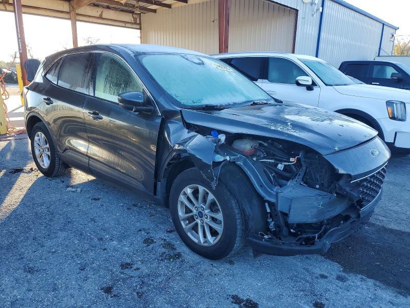 Photo 4 from auction – 2020 FORD ESCAPE with VIN 1FMCU0G62LUA47440
