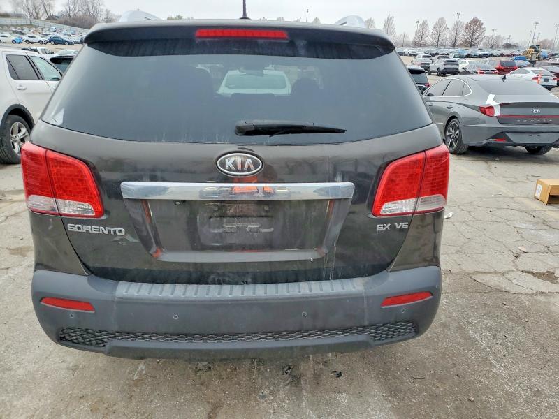 Photo 6 from auction – 2011 KIA SORENTO EX with VIN 5XYKUDA2XBG147492