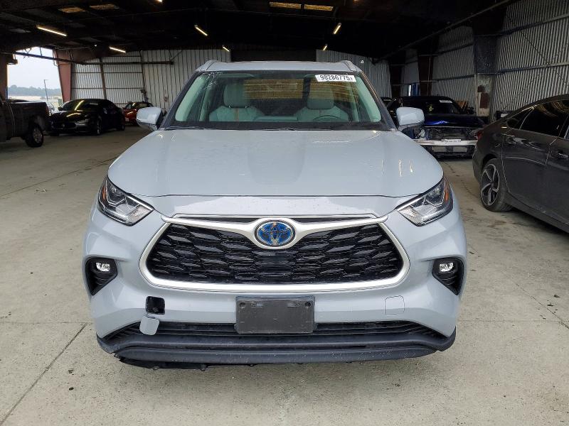 Photo 5 from auction – 2022 TOYOTA HIGHLANDER with VIN 5TDAARAH3NS510339