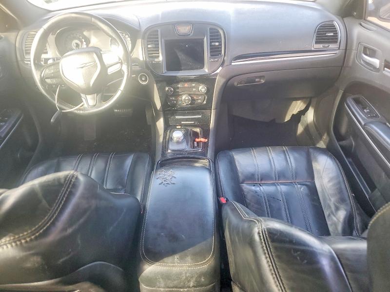 Photo 8 from auction – 2019 CHRYSLER 300 with VIN 2C3CCABG3KH625936