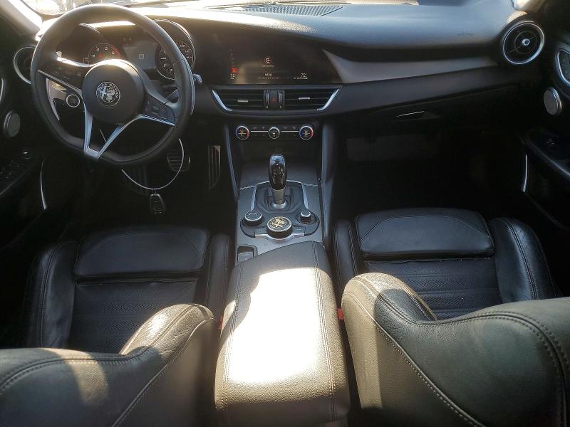 Photo 8 from auction – 2017 ALFA ROMEO GIULIA with VIN ZARFAEEN7H7561989