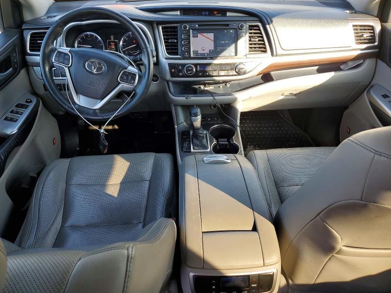 Photo 8 from auction – 2016 TOYOTA HIGHLANDER with VIN 5TDDKRFH3GS254435