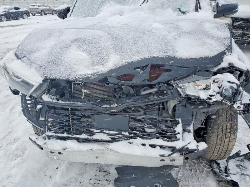Photo 12 from auction – 2023 TOYOTA 4RUNNER 40 with VIN JTEUU5JR4P6107944