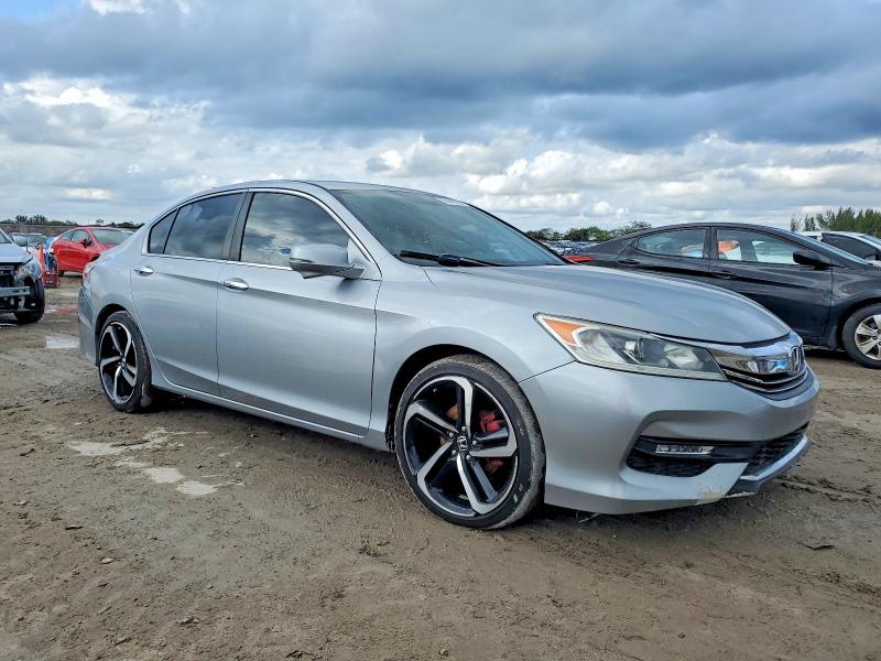 Photo 4 from auction – 2017 HONDA ACCORD with VIN 1HGCR2F70HA104286