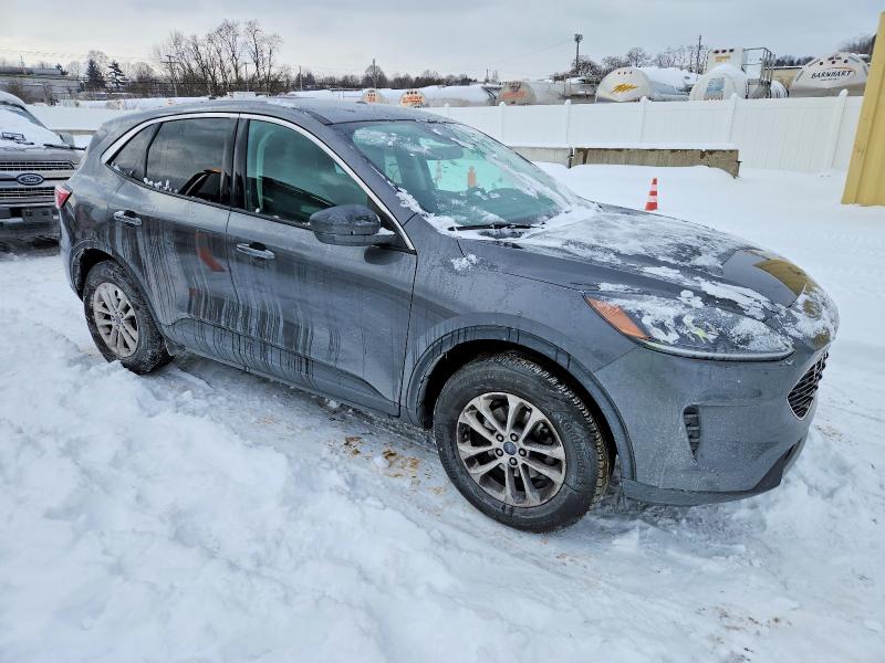 Photo 4 from auction – 2022 FORD ESCAPE with VIN 1FMCU9G68NUB71090