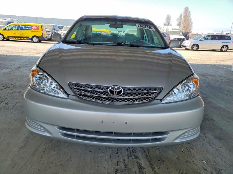 Photo 5 from auction – 2004 TOYOTA CAMRY LE with VIN 4T1BF30K74U577743