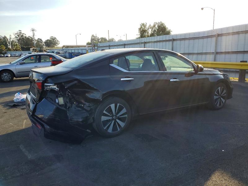 Photo 3 from auction – 2021 NISSAN ALTIMA with VIN 1N4BL4DV0MN325131