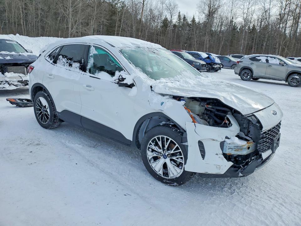 Photo 4 from auction – 2022 FORD ESCAPE SE with VIN 1FMCU0EZ5NUA60165