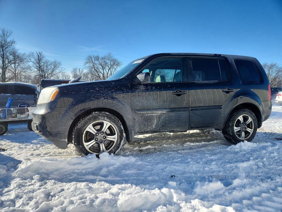 Фото 1 с аукциона – 2015 HONDA PILOT SE с VIN 5FNYF4H36FB078283