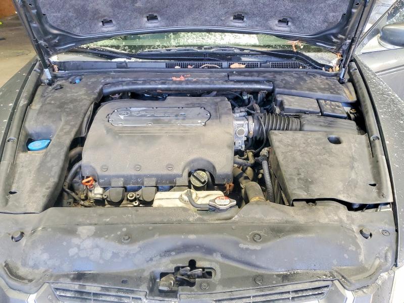 Photo 11 from auction – 2005 ACURA TL with VIN 19UUA66285A056152
