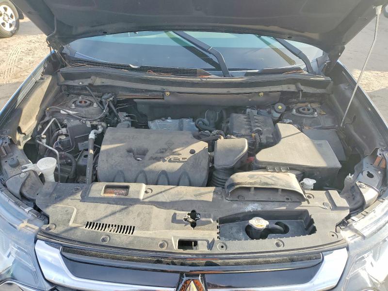 صورة رقم 12 من المزاد - 2018 MITSUBISHI OUTLANDER مع VIN JA4AD3A38JZ032138