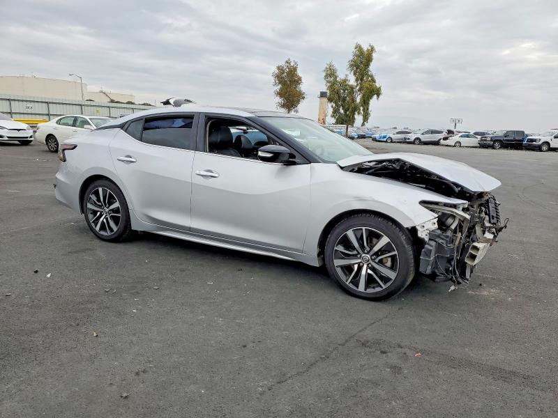 Photo 4 from auction – 2019 NISSAN MAXIMA with VIN 1N4AA6AV7KC369251