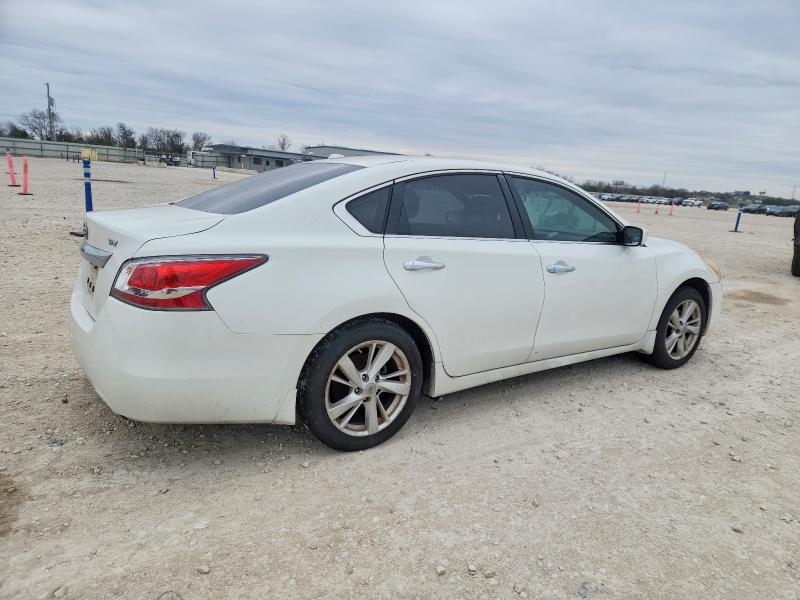 Photo 3 from auction – 2015 NISSAN ALTIMA 2.5 with VIN 1N4AL3AP5FC476069