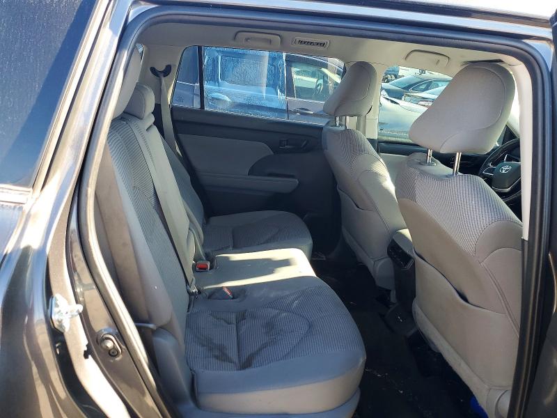 Photo 11 from auction – 2021 TOYOTA HIGHLANDER with VIN 5TDZZRAH4MS073140