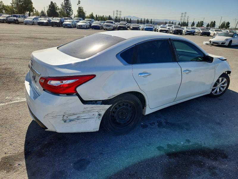 Photo 3 from auction – 2017 NISS ALTIMA with VIN 1N4AL3AP0HN341055