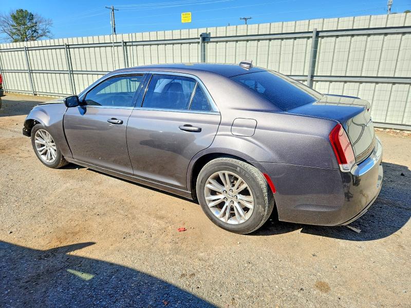 Photo 2 from auction – 2016 CHRYSLER 300 LIMITE with VIN 2C3CCAAG0GH313470