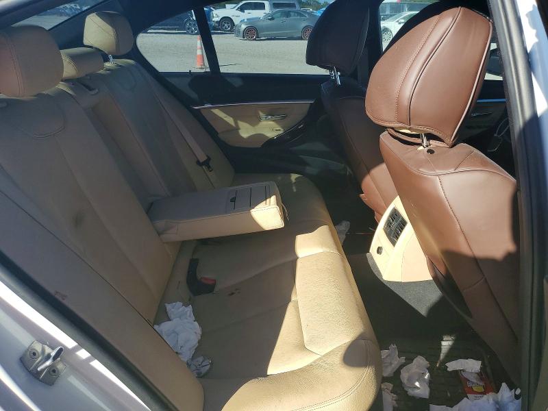 Photo 10 from auction – 2018 BMW 330 with VIN WBA8B9C54JEE81612