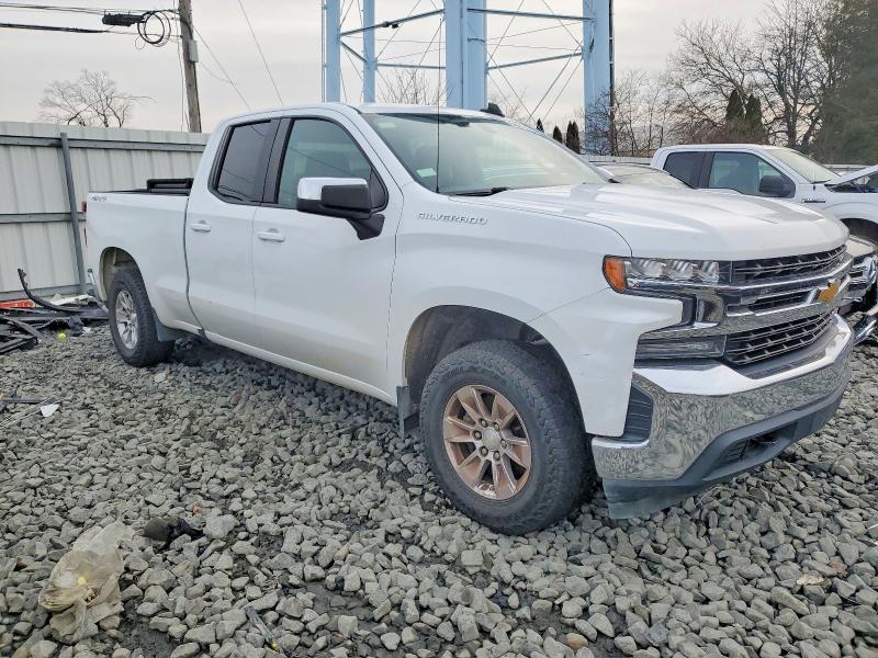 Photo 4 from auction – 2019 CHEVROLET SILVERADO with VIN 1GCRYDEK8KZ383377