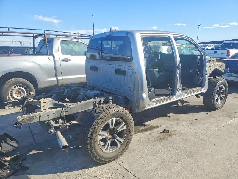 Photo 3 from auction – 2017 TOYOTA TACOMA with VIN 3TMAZ5CN1HM040126