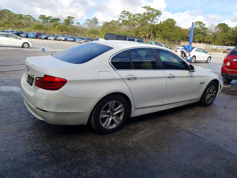Photo 3 from auction – 2011 BMW 528 I with VIN WBAFR1C59BC739122