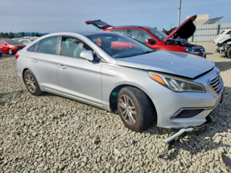 Photo 4 from auction – 2016 HYUNDAI SONATA with VIN 5NPE24AF2GH346042