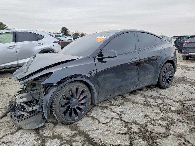 TESLA MODEL Y 2022 z numerem VIN 7SAYGDEF1NF502904 - Zdjęcie z aukcji