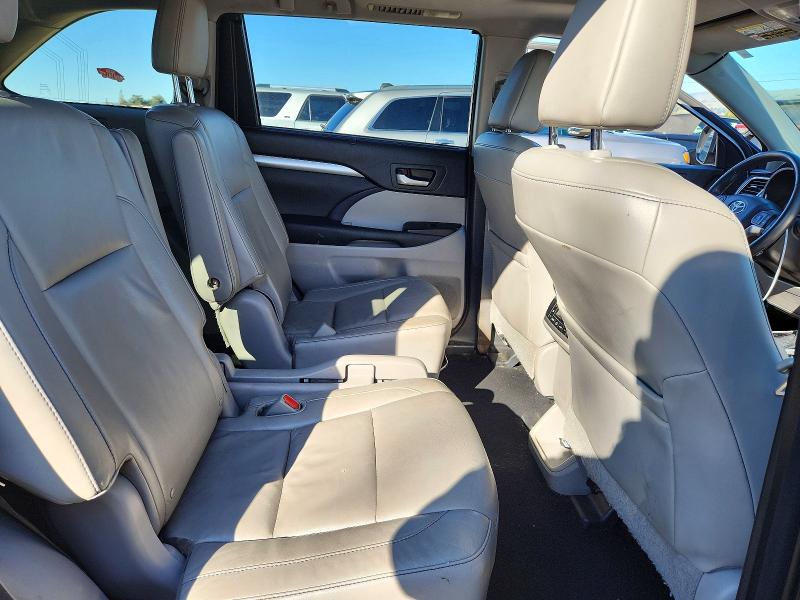 Photo 11 from auction – 2015 TOYOTA HIGHLANDER with VIN 5TDKKRFH1FS074313