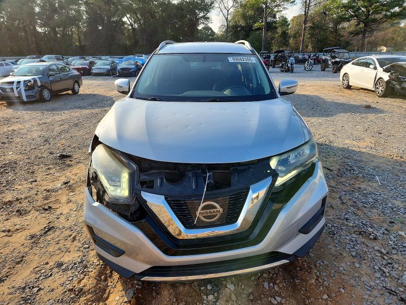 Photo 5 from auction – 2017 NISSAN ROGUE with VIN 5N1AT2MT9HC837041
