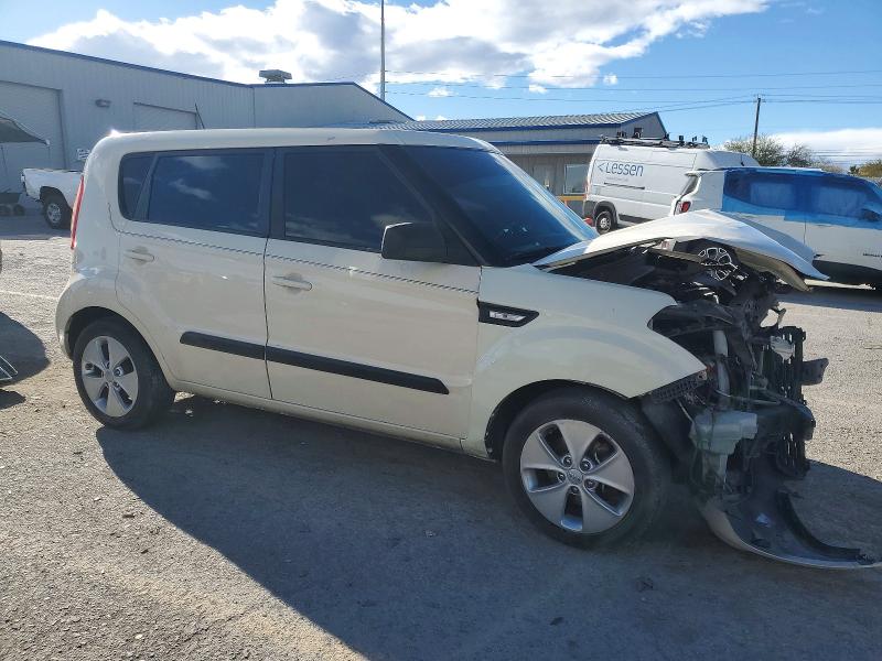 Photo 3 from auction – 2012 KIA SOUL with VIN KNDJT2A52C7462394