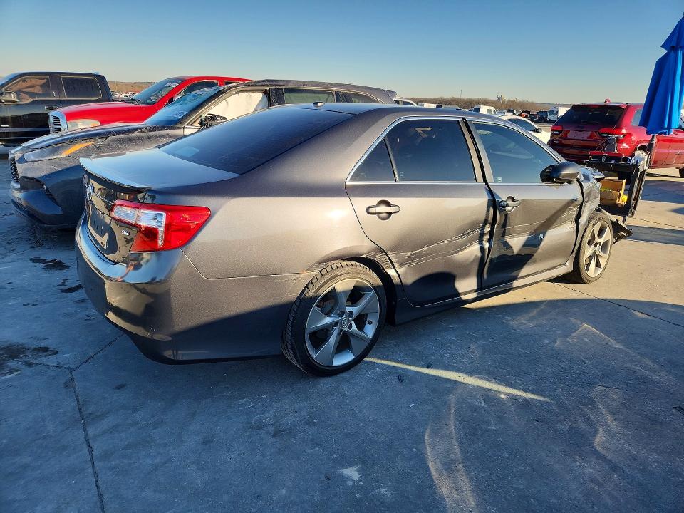 Photo 3 from auction – 2012 TOYOTA CAMRY with VIN 4T1BK1FK1CU005525