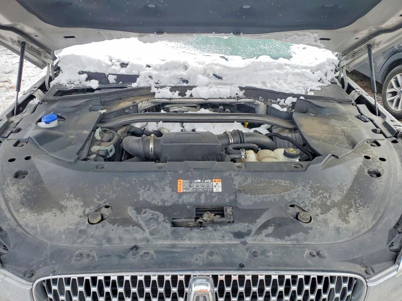 Photo 11 from auction – 2020 LINCOLN AVIATOR with VIN 5LM5J7XC5LGL24643