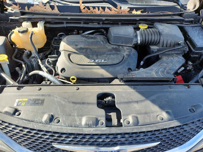 Photo 11 from auction – 2018 CHRYSLER PACIFICA T with VIN 2C4RC1FG1JR292824