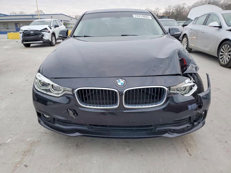 Photo 5 from auction – 2018 BMW 320 XI with VIN WBA8A3C53JA494355