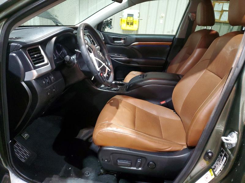 Photo 7 from auction – 2017 TOYOTA HIGHLANDER with VIN 5TDDZRFH9HS371711