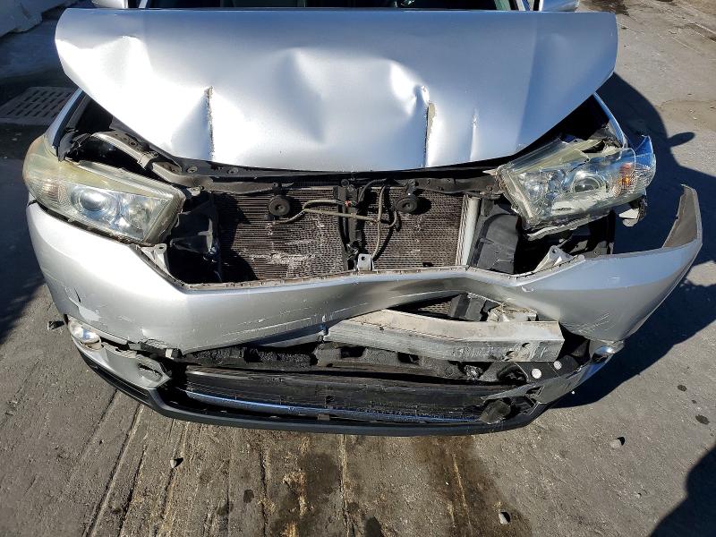 Photo 12 from auction – 2013 TOYOTA HIGHLANDER with VIN 5TDZK3EH4DS107525