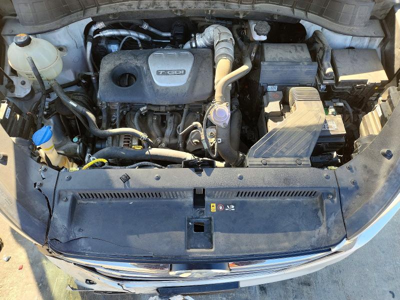 Photo 12 from auction – 2016 HYUNDAI TUCSON with VIN KM8J33A22GU118756