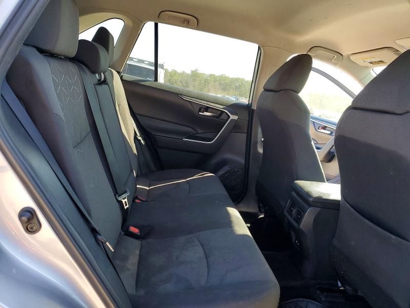 Photo 11 from auction – 2021 TOYOTA RAV4 with VIN 2T3W1RFV1MC098747