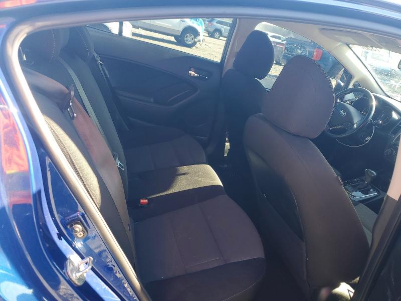 Photo 10 from auction – 2018 KIA FORTE LX with VIN 3KPFL4A71JE242955