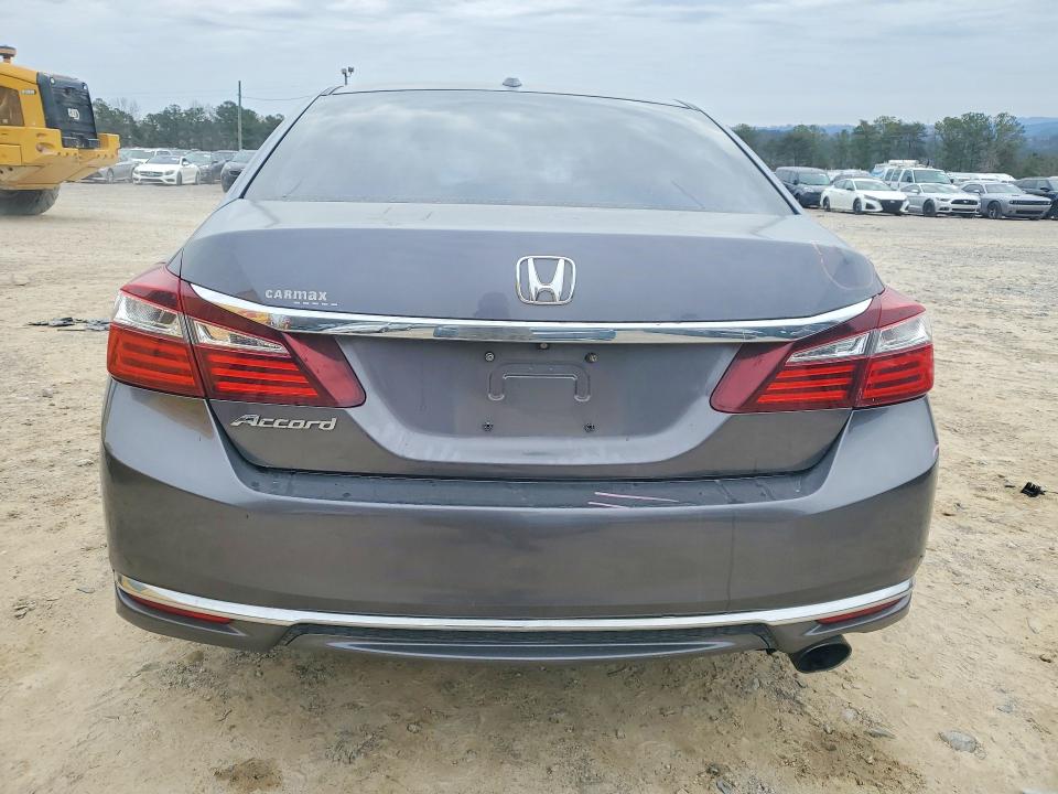 Photo 6 from auction – 2016 HONDA ACCORD with VIN 1HGCR2F8XGA065794