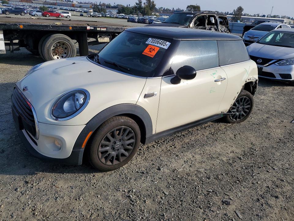 MINI COOPER 2016 with VIN WMWXP5C52G2D15265 - Photo from auction