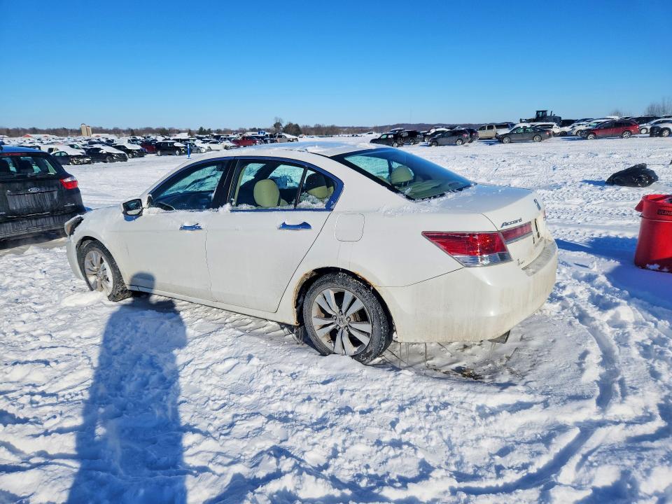 Photo 2 from auction – 2012 HONDA ACCORD with VIN 1HGCP3F84CA039925