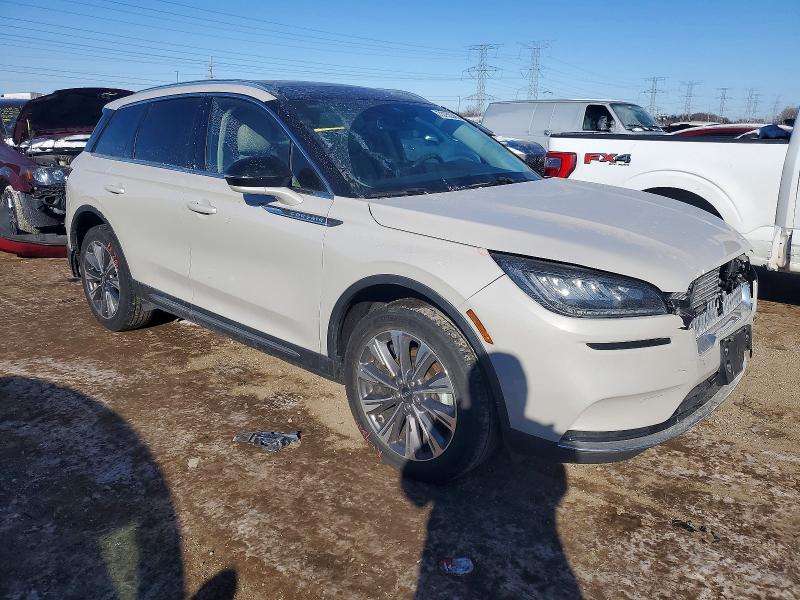 Photo 4 from auction – 2021 LINCOLN CORSAIR RE with VIN 5LMCJ2D93MUL14778