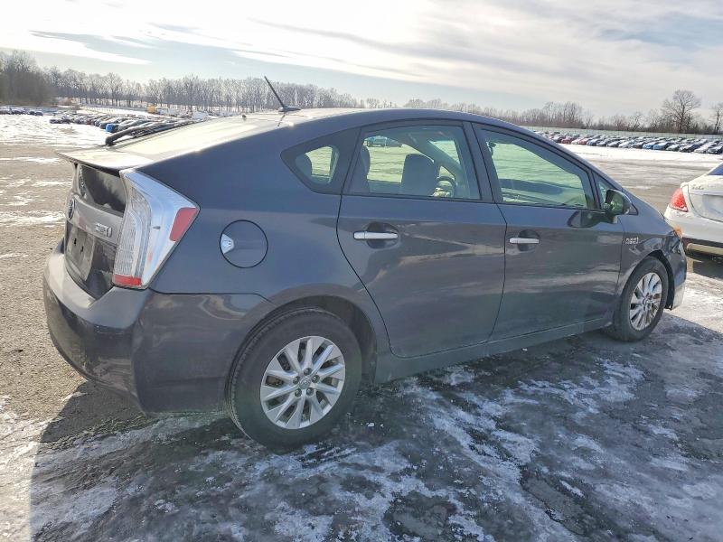 Photo 3 from auction – 2012 TOYOTA PRIUS PLUG with VIN JTDKN3DP7C3017691