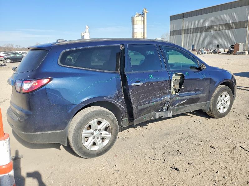 Photo 3 from auction – 2017 CHEVROLET TRAVERSE L with VIN 1GNKRFED2HJ136883