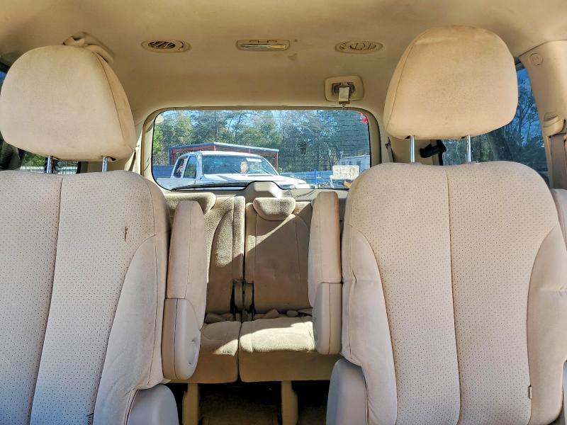 Photo 10 from auction – 2007 HYUNDAI ENTOURAGE with VIN KNDMC233376014816
