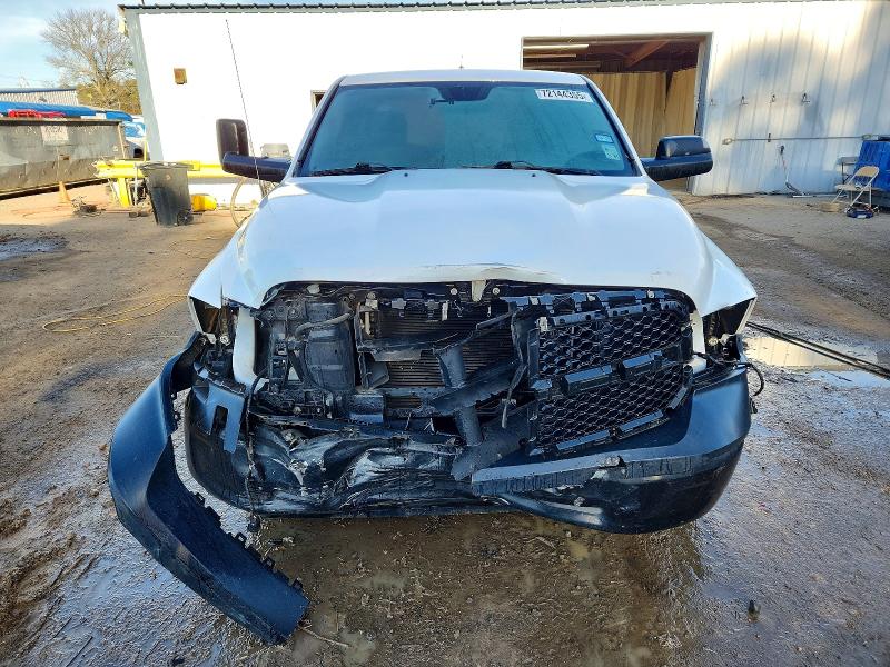 Photo 5 from auction – 2016 RAM 1500 with VIN 3C6JR6AG0GG337922