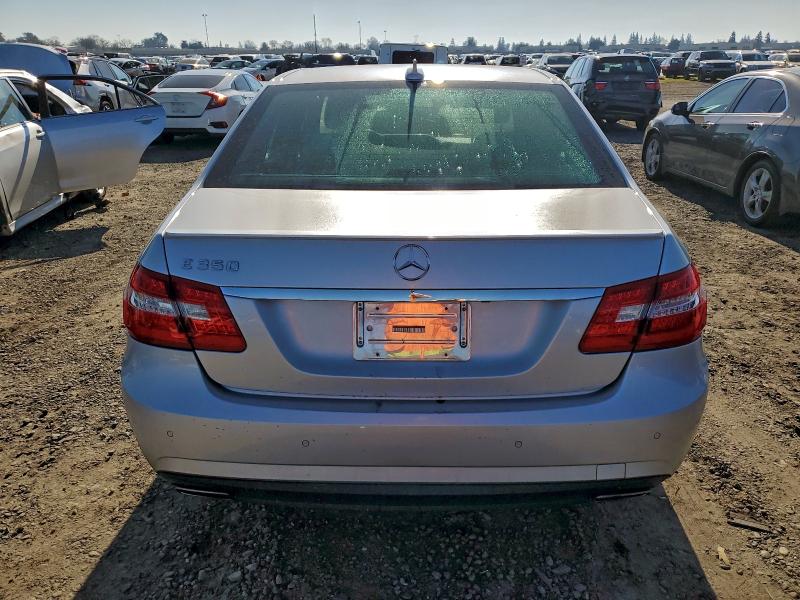 Photo 6 from auction – 2013 MERCEDES-BENZ E 350 with VIN WDDHF5KB9DA701946