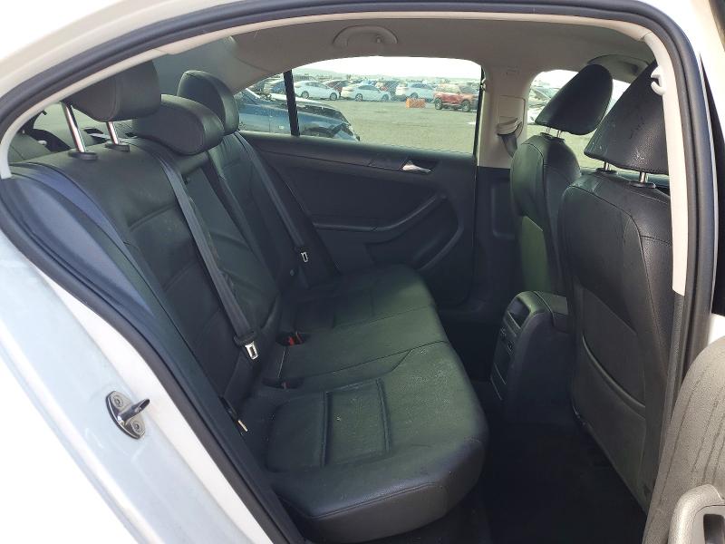 Photo 10 from auction – 2011 VOLKSWAGEN JETTA with VIN 3VWDZ7AJXBM302285