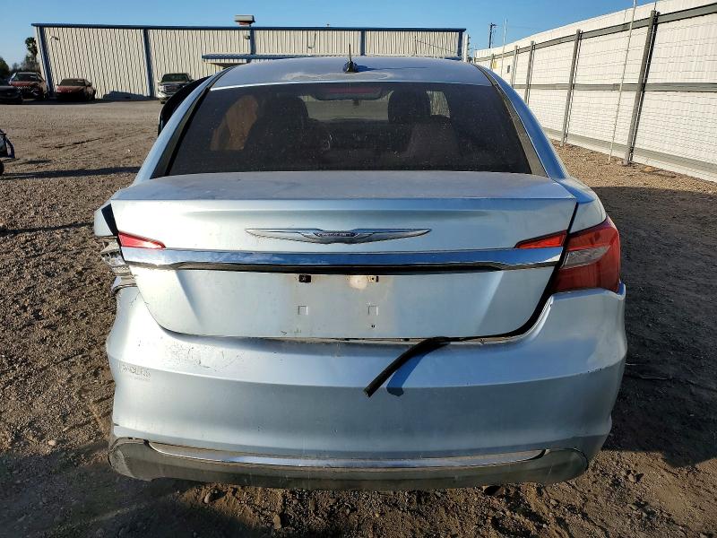 Photo 6 from auction – 2013 CHRYSLER 200 TOURIN with VIN 1C3CCBBB9DN557940
